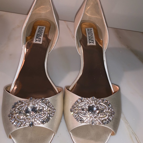 Badgley Mischka Shoes - Silk D’Orsay Kitten Heel